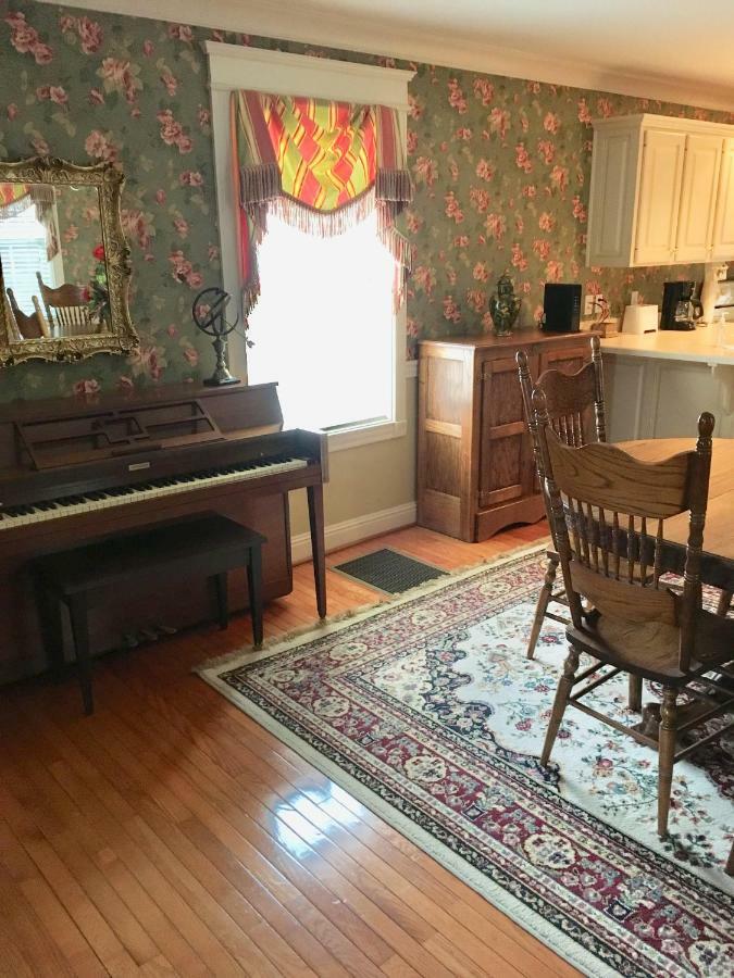 Downtown Abode In The Heart Of The Bourbon Trail Villa Lebanon Luaran gambar